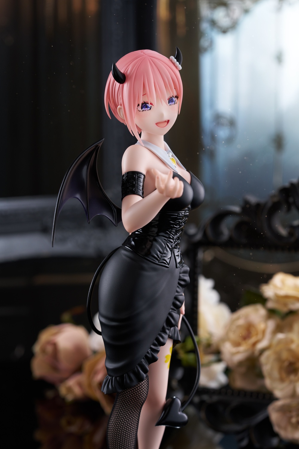 五等分の花嫁＊」中野一花が“小悪魔”姿に！フリュープライズの